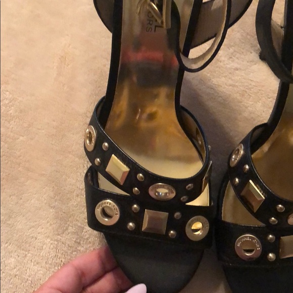 Michael kors new sandals with ankle strap - Picture 2 of 5